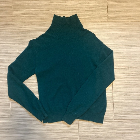Vintage Lord & Taylor cashmere sweater - Picture 1 of 5